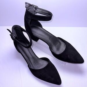 Black High Heel Shoes